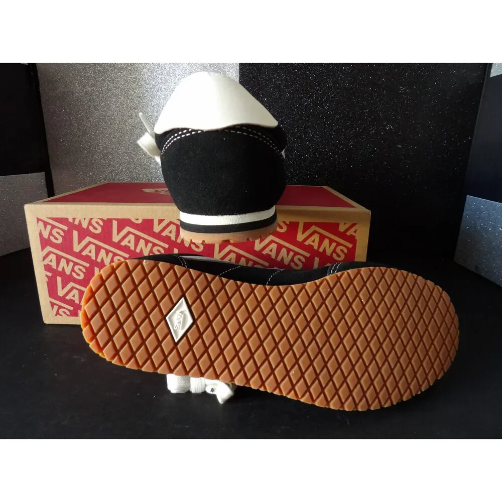 Vans Super Lowpro Sneakers - Black/True White/Gum (Size US Youth 4, Women's 5.5)
